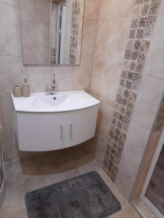 Теодора Apartamento Ruse Exterior foto
