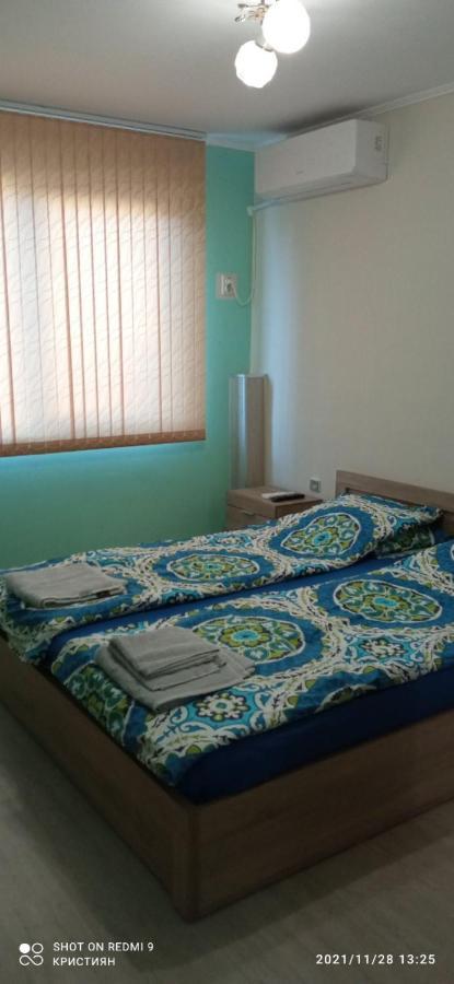 Теодора Apartamento Ruse Exterior foto