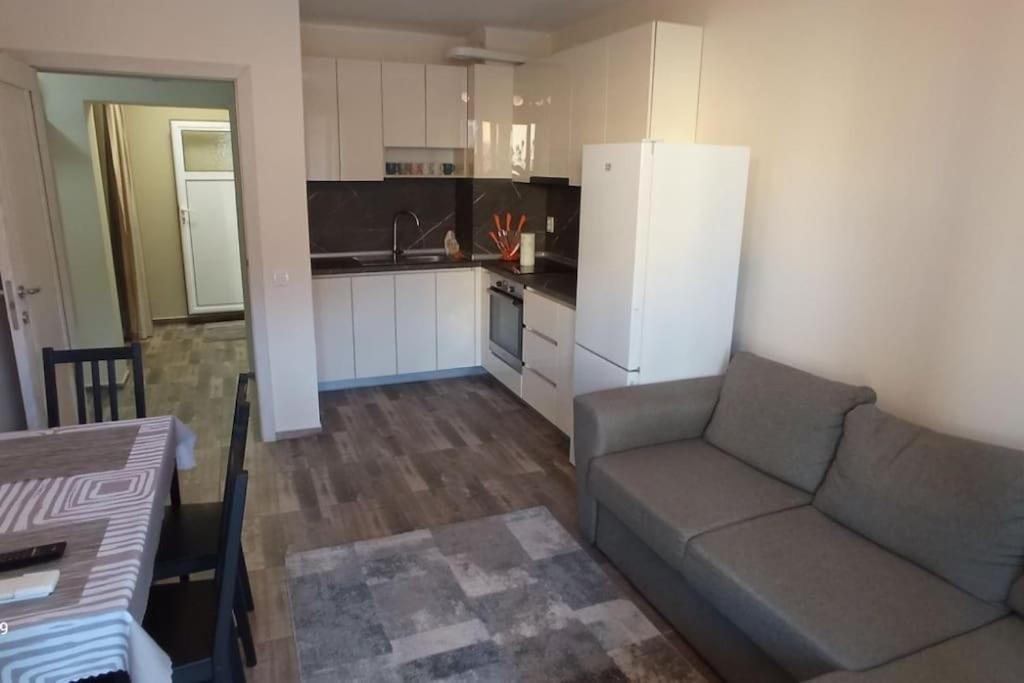 Теодора Apartamento Ruse Exterior foto